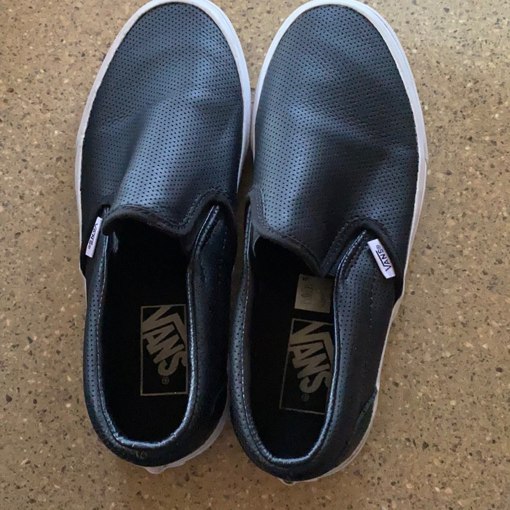 Worn once black vans